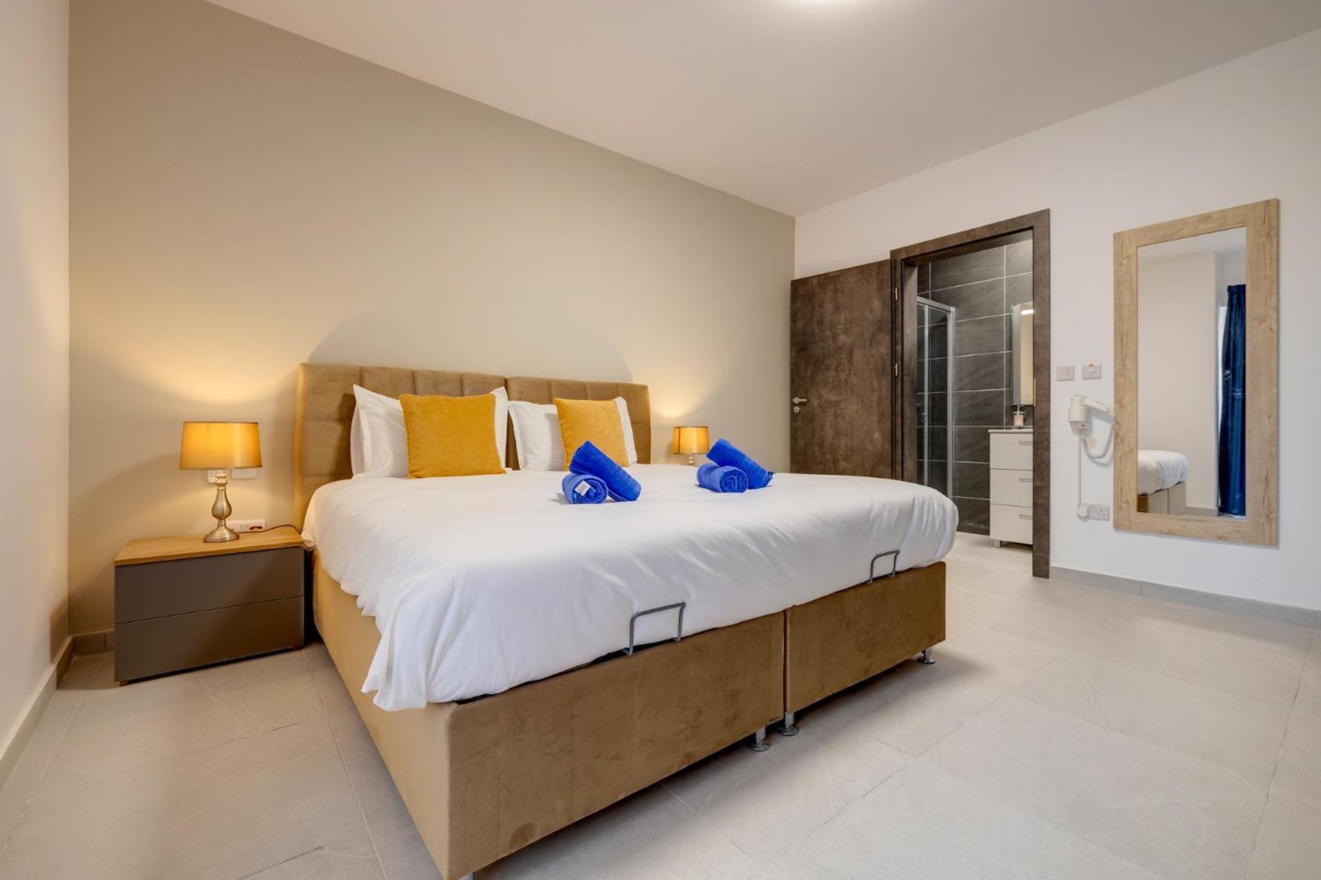 Wave Crest Holiday Apartments 圣保罗湾城 外观 照片