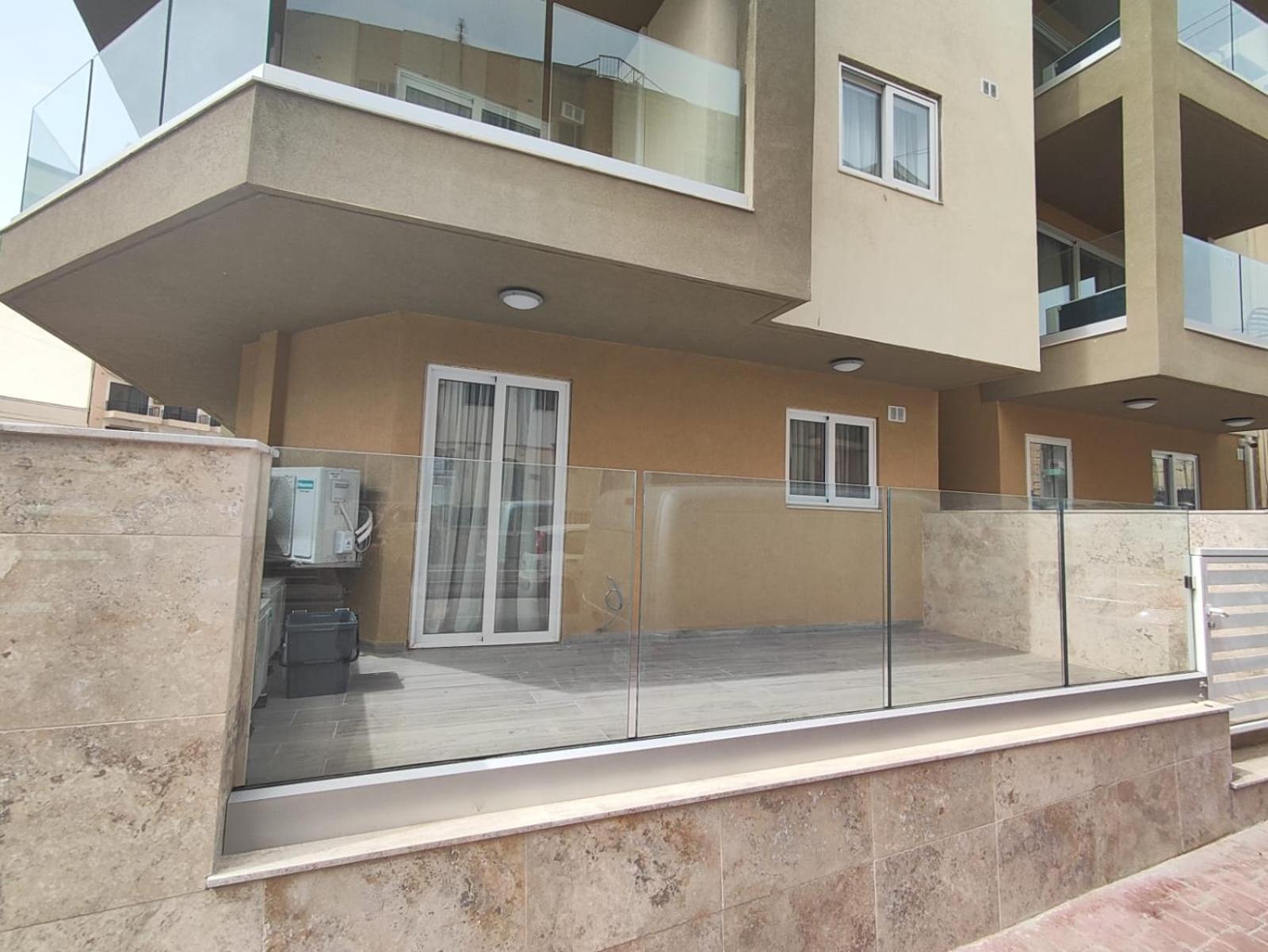 Wave Crest Holiday Apartments 圣保罗湾城 外观 照片